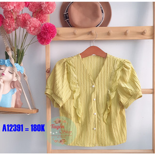 Áo croptop viền bèo
