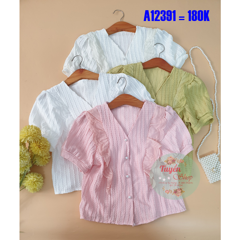 Áo croptop viền bèo