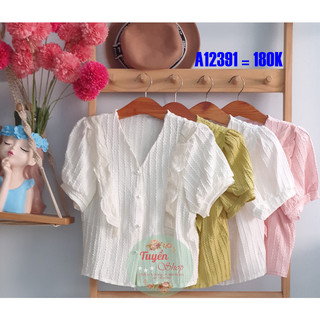 Áo croptop viền bèo
