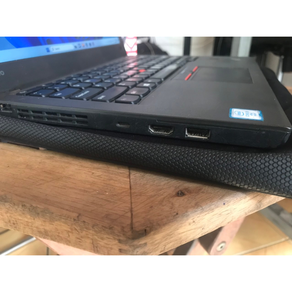 Lenovo ThinkPad X270 – Core I5, 8 Go RAM, SSD 256 Go, écran FHD 12,5″ – Ultrabook Reconditionné