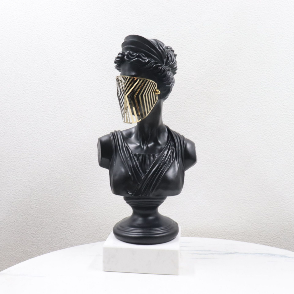 Tượng decor trang trí mô phỏng thần thoại Hy Lạp La Mã đeo mặt nạ lưới vàng - Trắng, Đen - 40cm