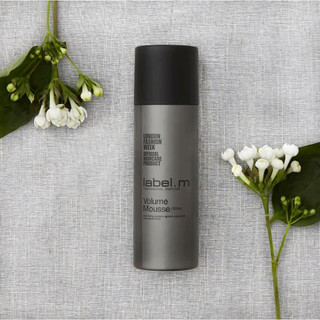KEO BỌT GIỮ NẾP TÓC LABEL.M EXTRA STRONG MOUSSE HOẶC VOLUME MOUSSE PHỒNG 200ML