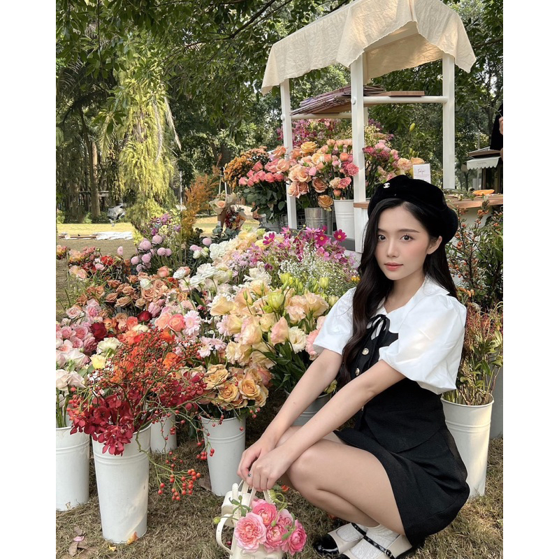 Set áo sơ mi gile và chân váy siêu xinh