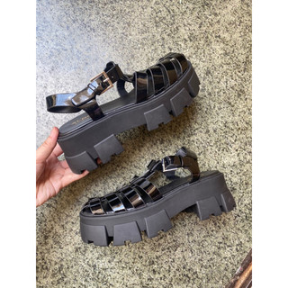 Giày sandal platform xuất xịn