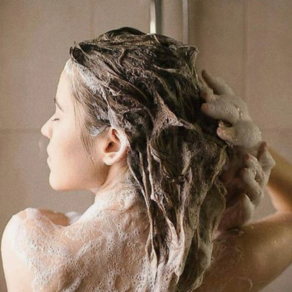 Dầu Gội Đầu Deve Natural Oil Shampoo Dưỡng Tóc Chắc Khỏe Chiết Xuất Tinh Dầu Ngựa (Combo Dầu Gội Và Set 24ML)