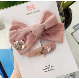 Set nơ buộc tóc và kẹp tóc thêu tay