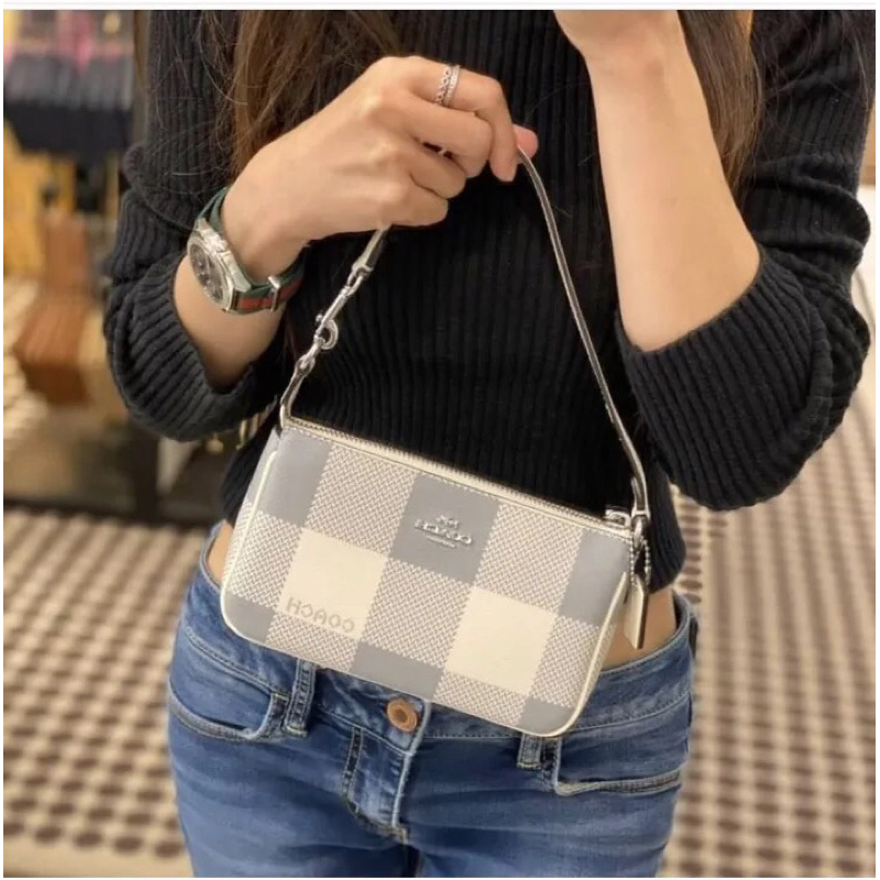 Túi Coach Nolita