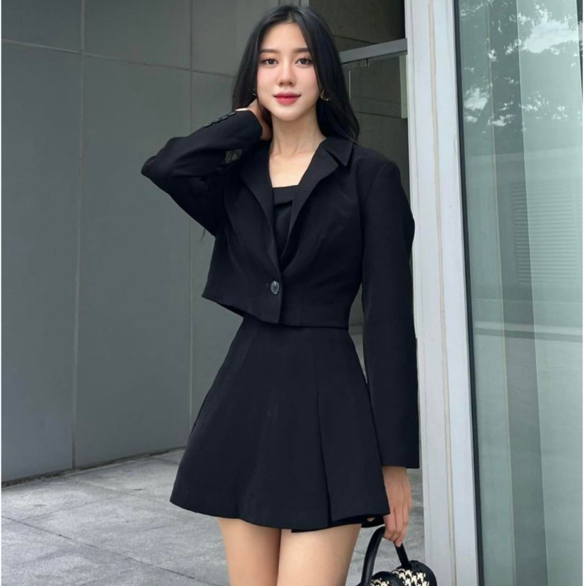 COCO SIN - Váy MIni Đen Xẻ Lại