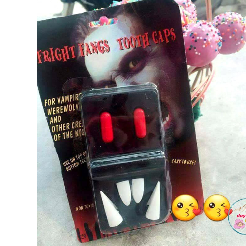 Set 4 Răng Nanh Giả và 2 viên đỏ tạo màu Hóa Trang Ma Cà Rồng Halloween Kèm Hộp Đựng