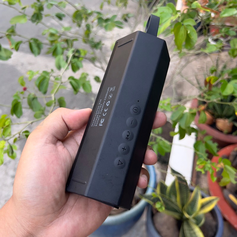 Loa nghe nhạc Bluetooth Comiso X16.Hàng xuất US