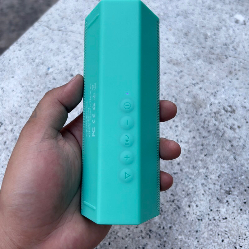 Loa nghe nhạc Bluetooth Comiso X16.Hàng xuất US