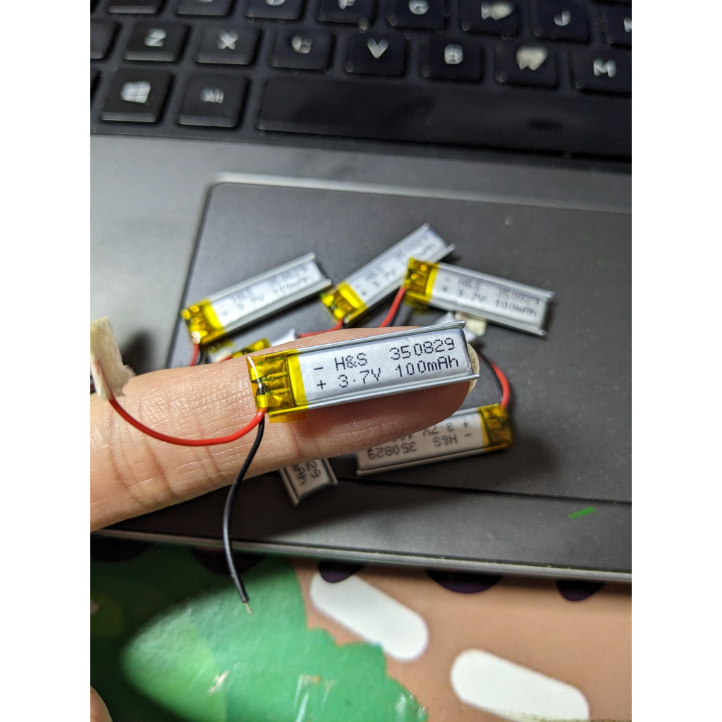 Pin Li-Po 3.7V 350829 100mAh  cho tai nghe Bluetooth Kính 3D vòng đeo tay thể thao