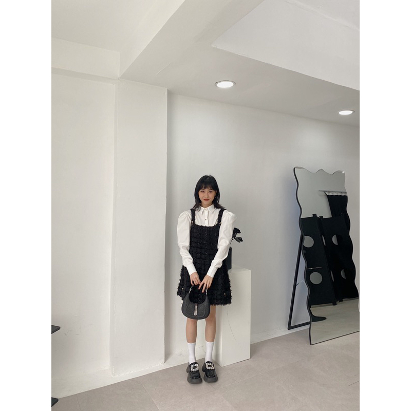 Set áo sơ mi tay bồng yếm nhũ lông 927