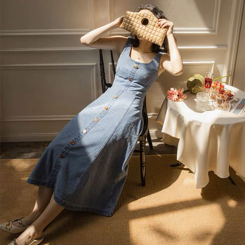 Váy bò 2 dây Emili dáng dài xuông khoét lưng chiết eo chất bò