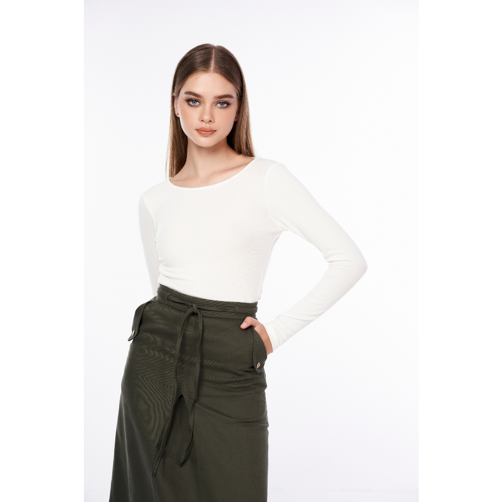 Áo thun nữ tay dài vải nhún sau lưng, là min - LONG SLEEVE COWL BACK TOP