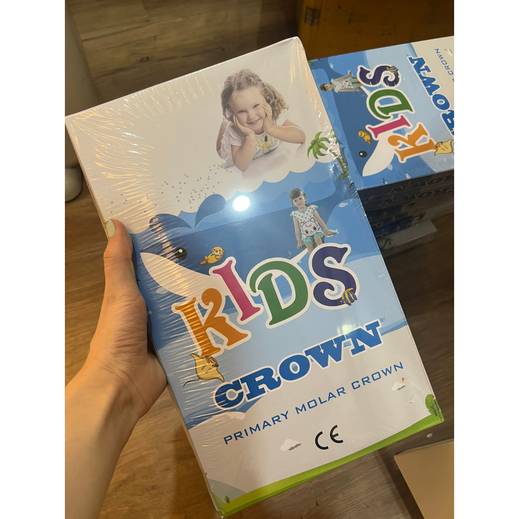 Chụp thép bảo vệ răng sữa trẻ em Kids Crown chuyên dụng trong nha khoa