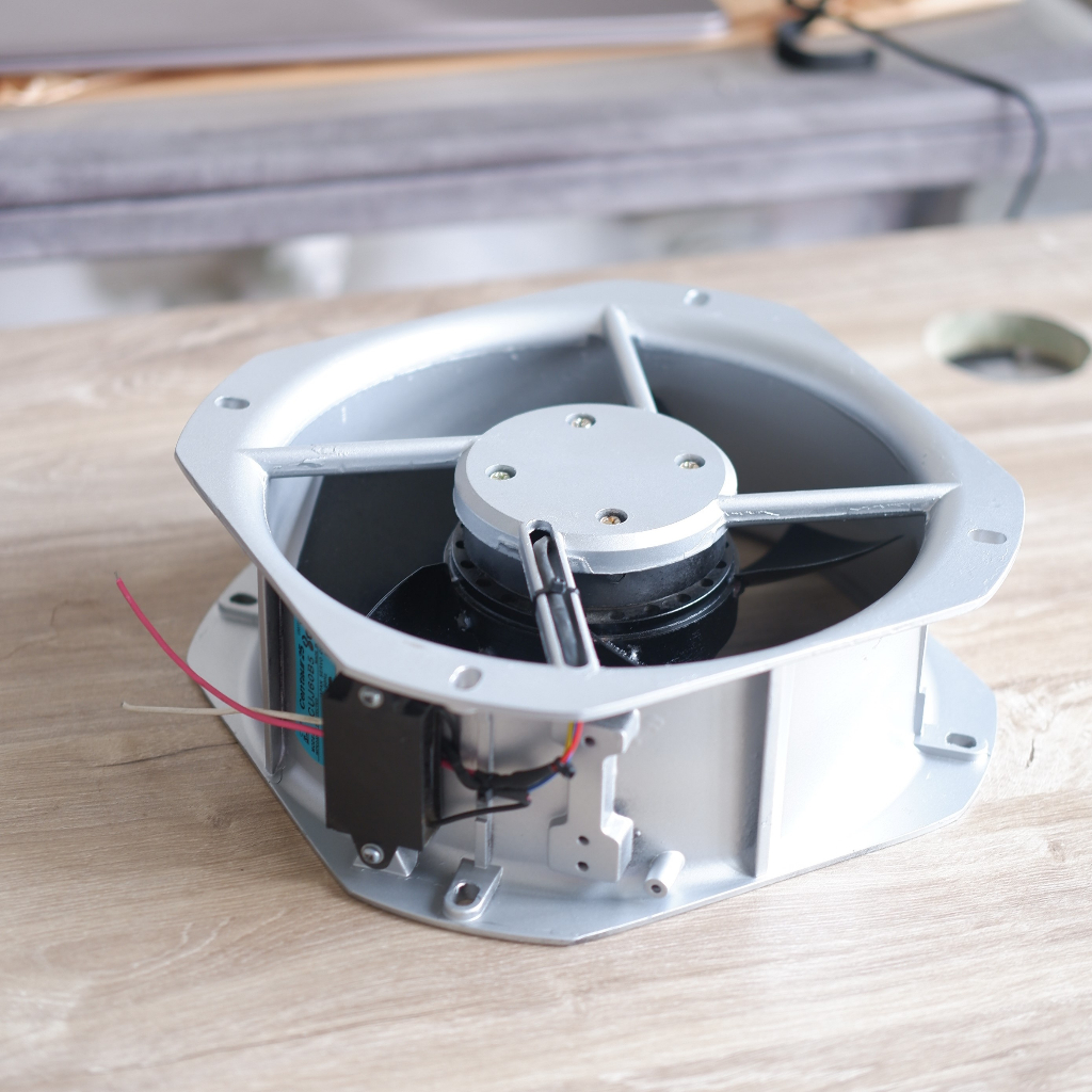 Quạt hút công nghiệp Centaur AC220V 20CM