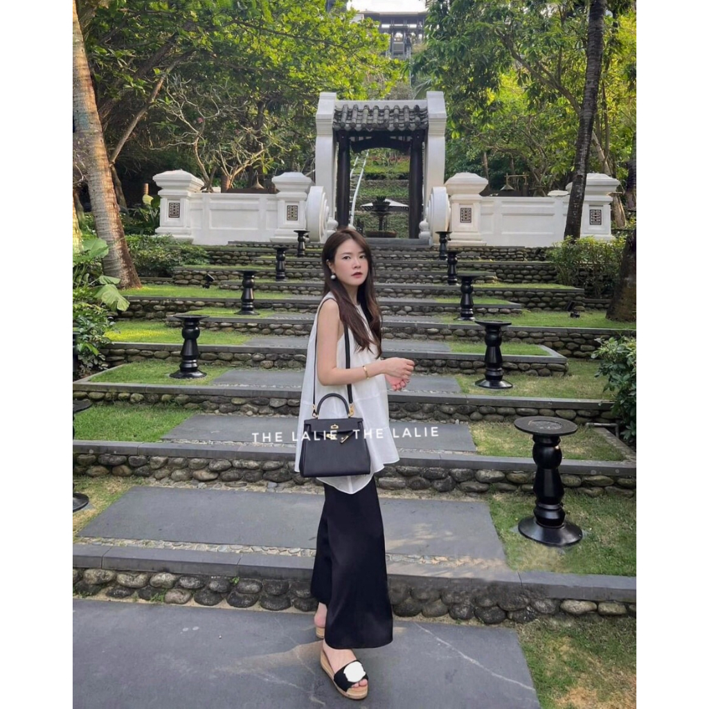 Set bộ áo sát nách tơ hàn kèm quần chun lụa co dãn thoải mái đi biển, đi du lịch by the lalie