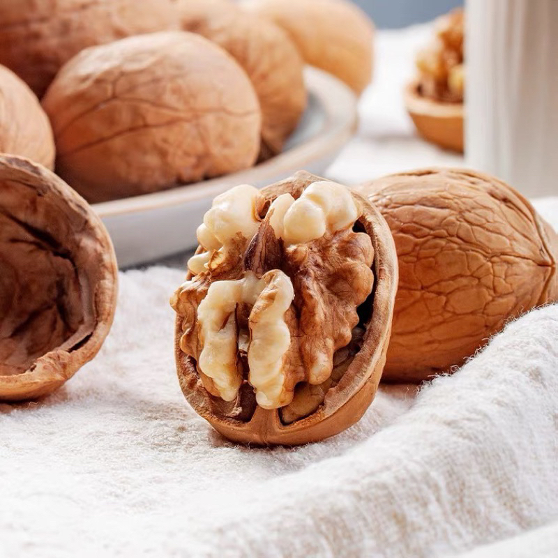 Óc chó nguyên quả