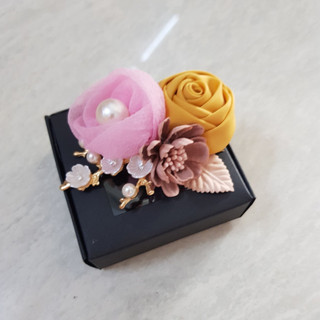 Hoa Cài Áo Handmade phối phụ kiện
