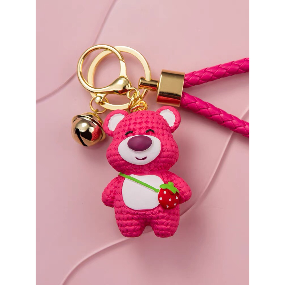 Móc chìa khóa gấu dâu hồng lotso treo điện thoại túi xách Deperier