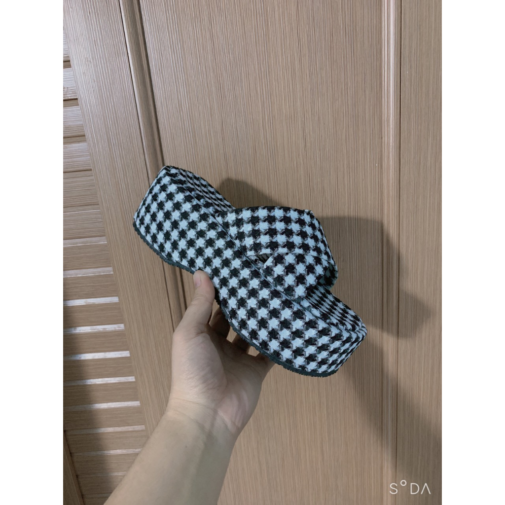 dép bánh mì quai chéo caro đủ màu 7cm