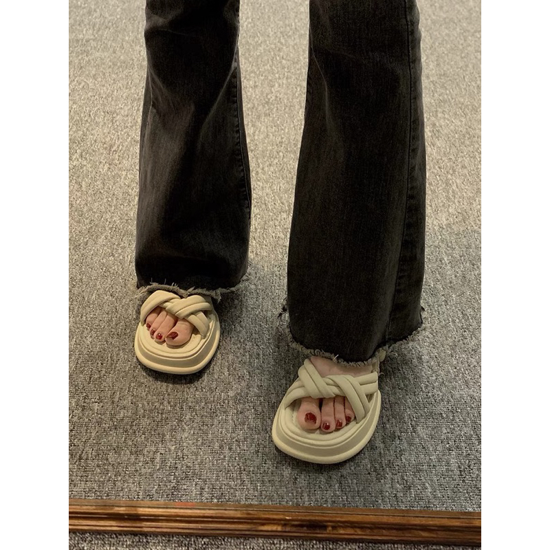 Sandal ulzzang đan dây