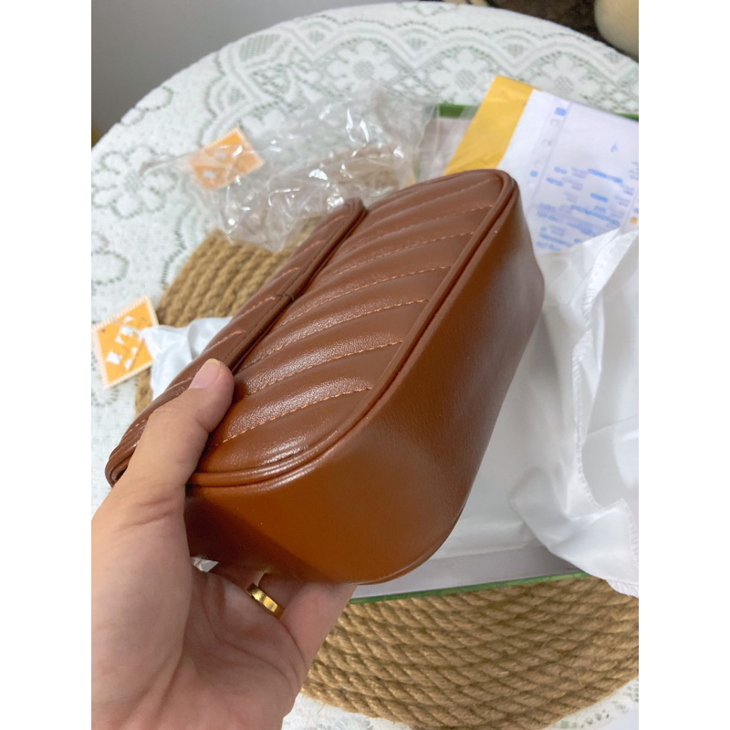 Túi đeo chéo fullbox 18cm