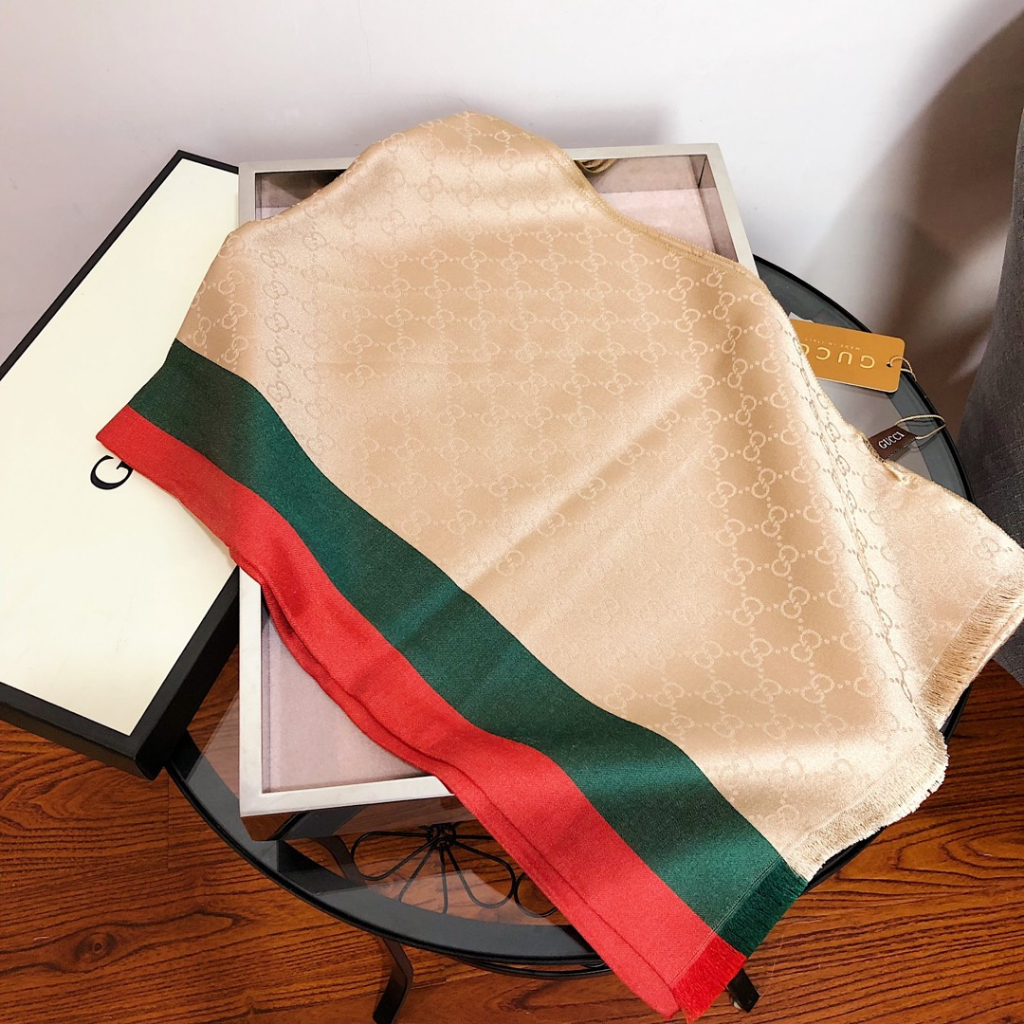Khăn Lụa Đũi in họa tiết thương hiệu, khăn choàng bản dài 75x180cm - Hàng có sẵn