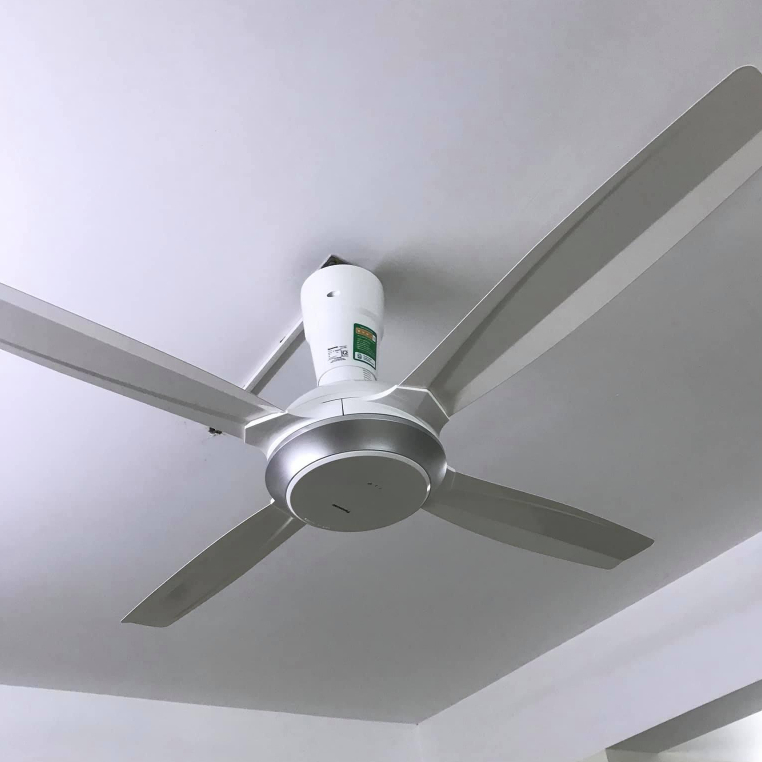 Quạt trần 4 cánh Panasonic F-56XPG - hàng chính hãng