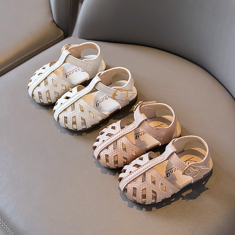 Sandal rọ tập đi da PU khoét hình học thoáng khí dễ thương cho bé gái - dép quai hậu đế kếp êm chân chống trơn trượt 202