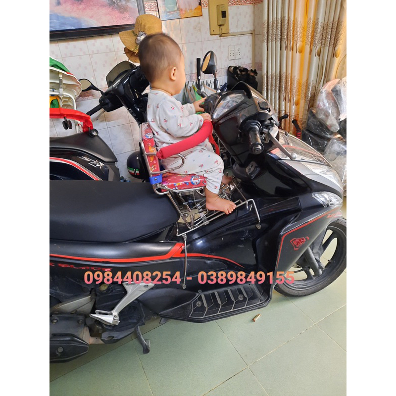 Ghế ngồi xe máy cho bé xe AB  - PCX có vòng -đai bảo vệ