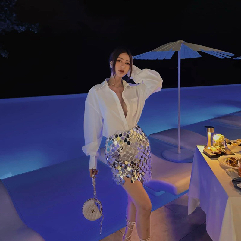 Set áo sơ mi trắng basic mix chân váy kim sa đính móc TKCC Ashley