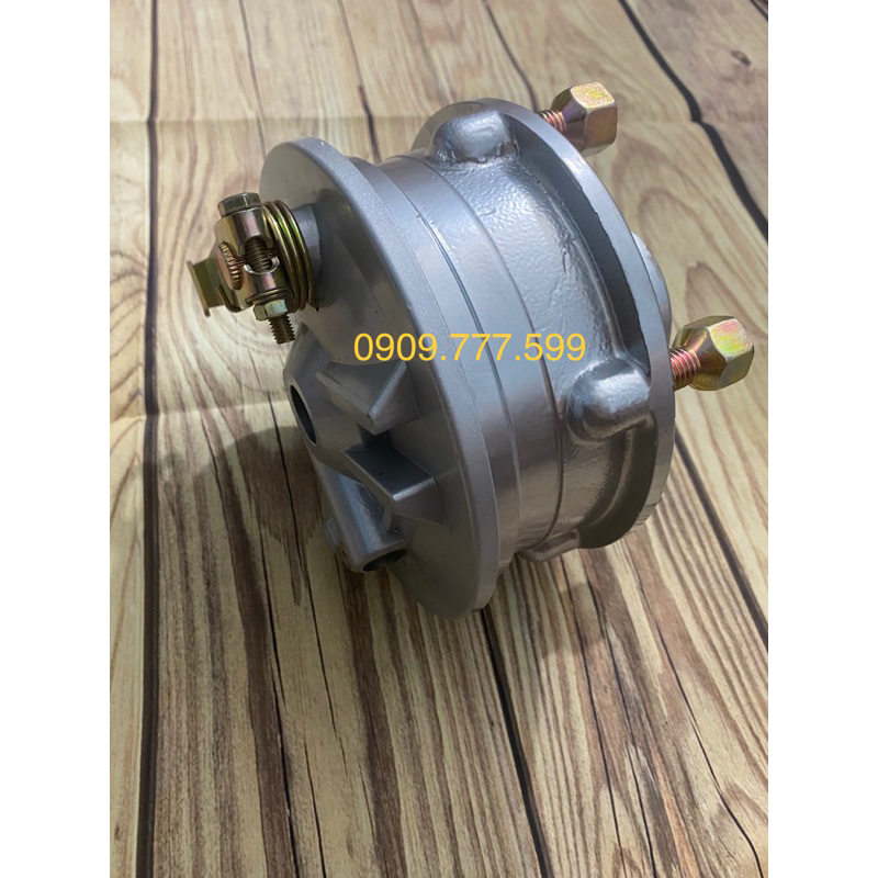 Má đùm  bánh trước xe ba bánh - ba gác