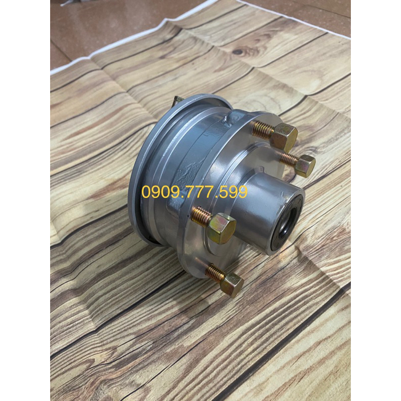 Má đùm  bánh trước xe ba bánh - ba gác