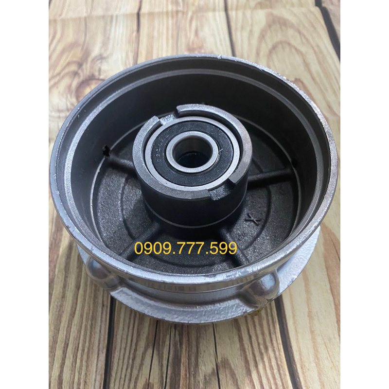 Má đùm  bánh trước xe ba bánh - ba gác