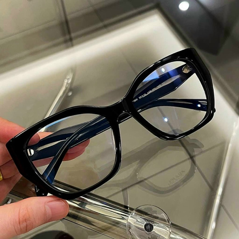 Kính cận nam nữ mắt xếch PD Mai Phương Bùi