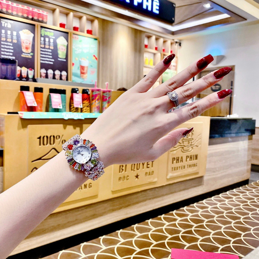 Đồng hồ nữ dây thép thời trang đeo tay chống nước R0yai Cr0wn size 33mm fullbox