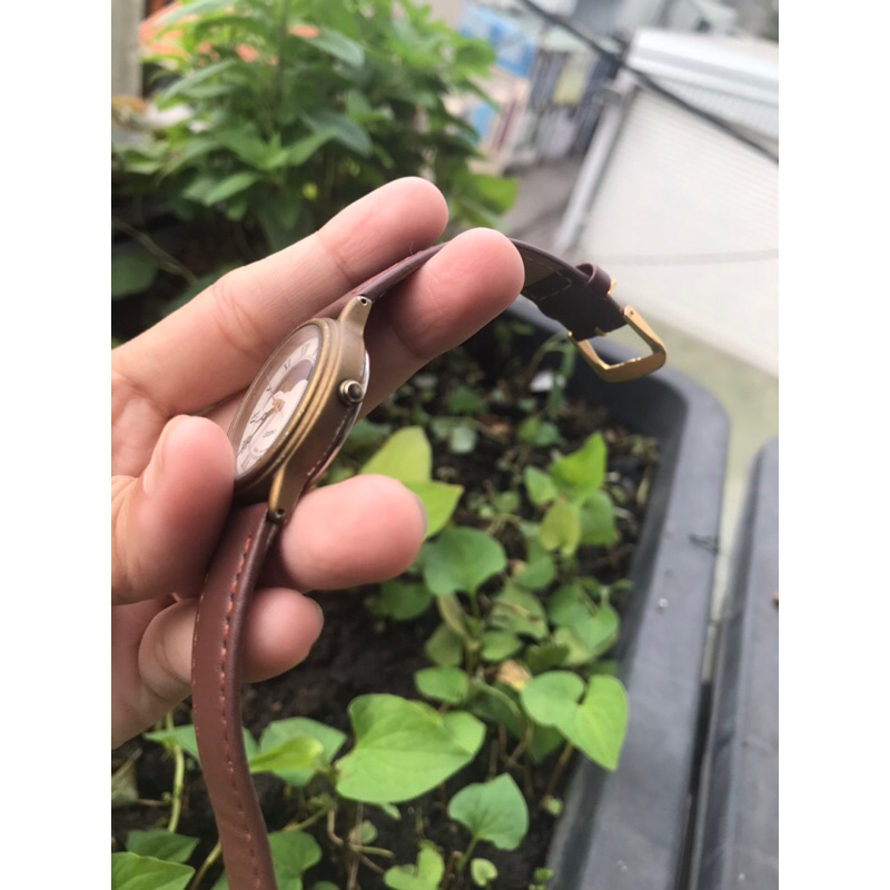 Đồng hồ Alba kiểu dáng vintage, mặt trăng sao