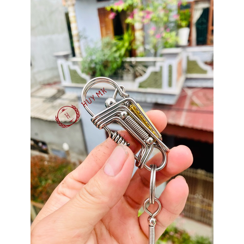 Móc khoá thủ công trụ thần chú MAY MẮN