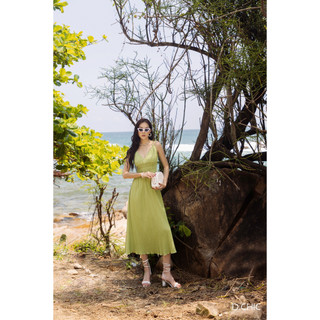 Váy dây xếp ly nhún eo D.CHIC MS: 2823258