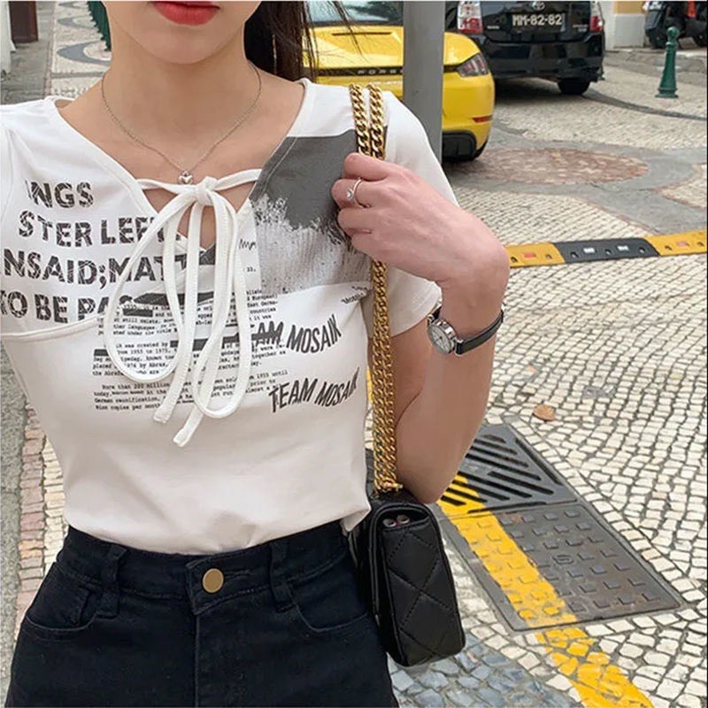 áo croptop cổ tim kèm dây buộc có thể sáng tạo để buộc thành nhiều kiểu cd18