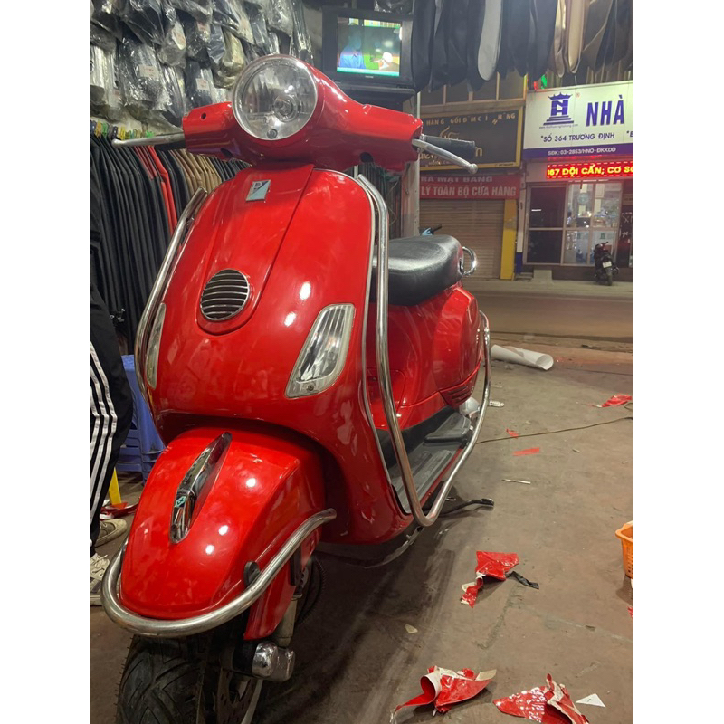 Decal màu đỏ cờ cao cấp, Decal dán xe máy ô tô