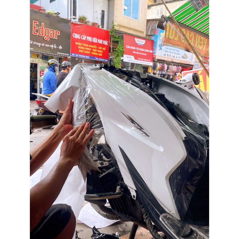 Decal ninong trong suốt cao cấp, Decal keo trong dán xe máy ô tô