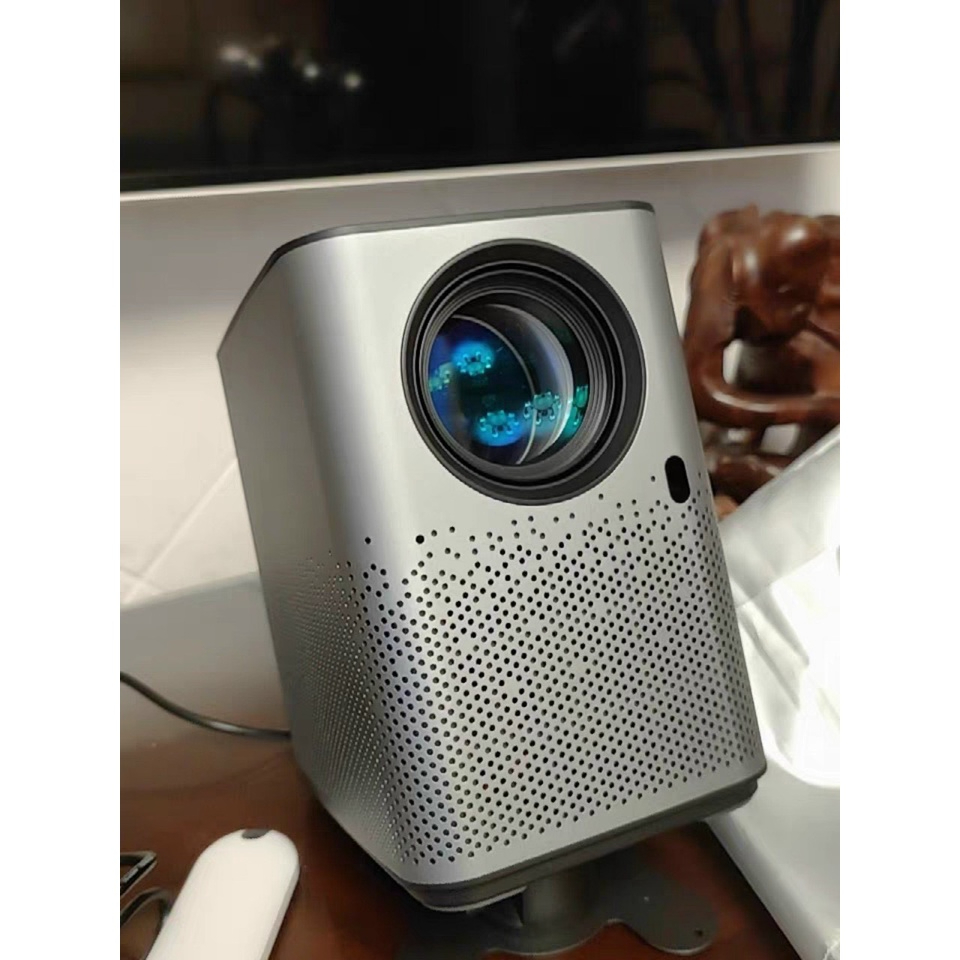 Máy chiếu đi cảnh N9 Fly Ram 4G Hệ Điều Hành androi9 chuyên phục vụ phòng bay và xem phim tại gia đình