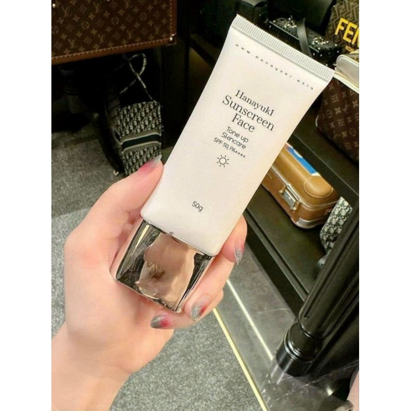 Chống nắng nâng tông cho mặt HANAYUKI tuýp 50g