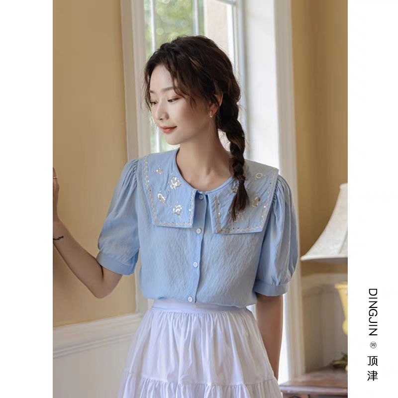 Áo sơ mi cotton cổ bản rộng thêu họa tiết