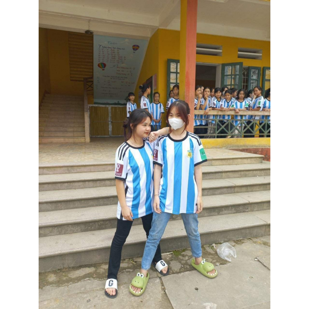 Quần áo bóng đá A* gen** sọc trắng xanh- in tên số áo theo yêu cầu - hàng thun lạnh loại 1