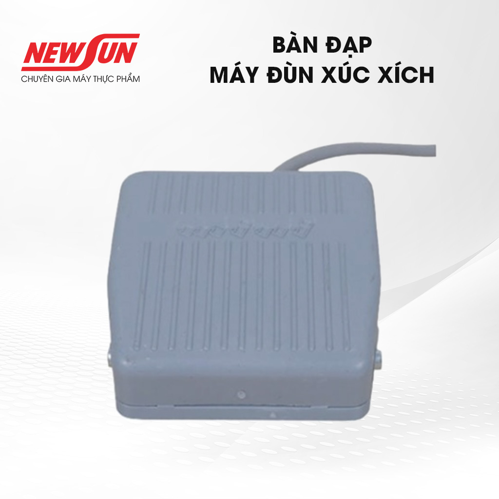 Bàn đạp máy đùn xúc xích, hỗ trợ đùn xúc xích nhanh chóng và dễ dàng