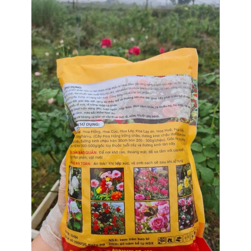 Phân bón hữu cơ Siêu hoa hồng túi 1kg